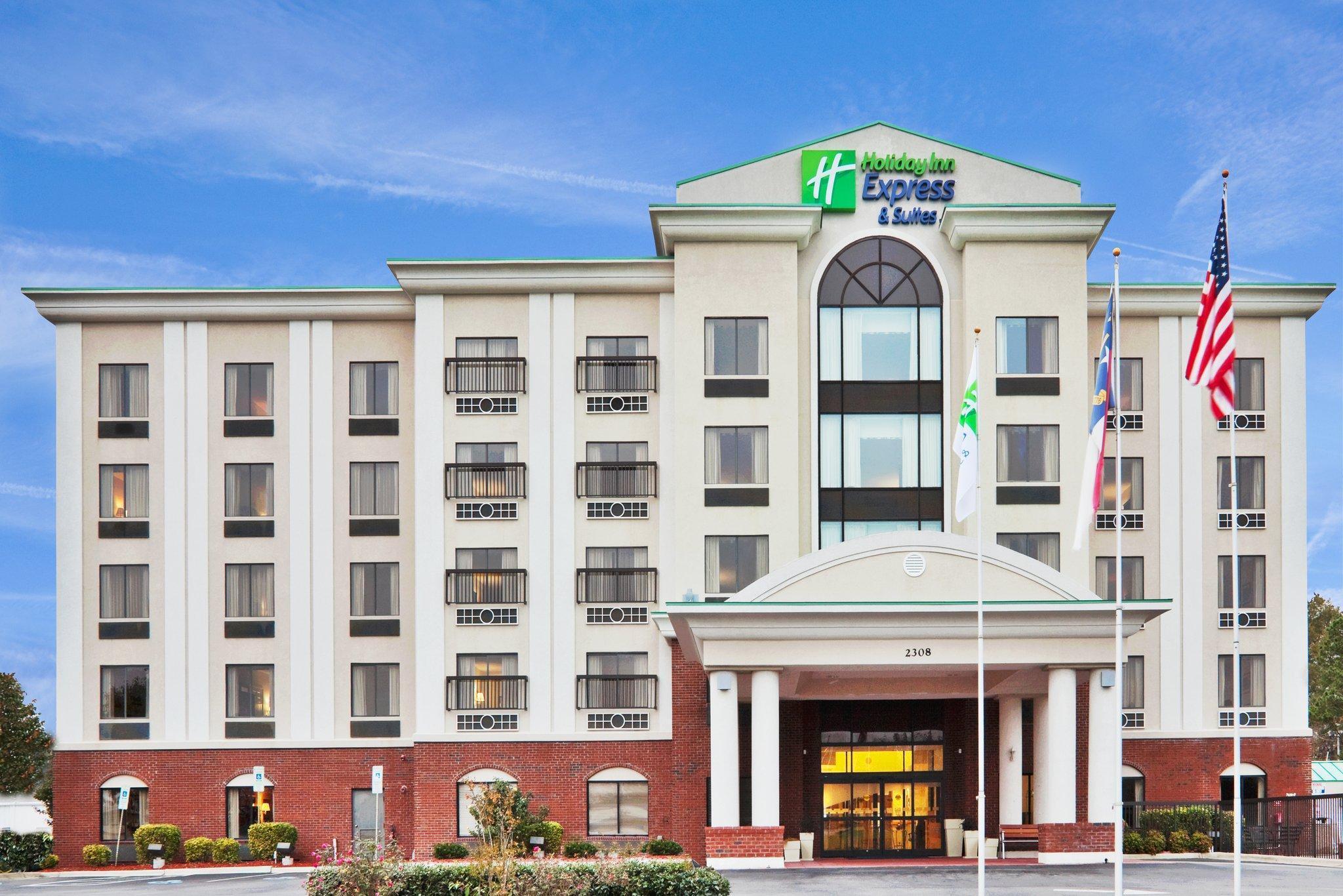 Holiday Inn Express & Suites Wilson-Downtown By Ihg Eksteriør billede